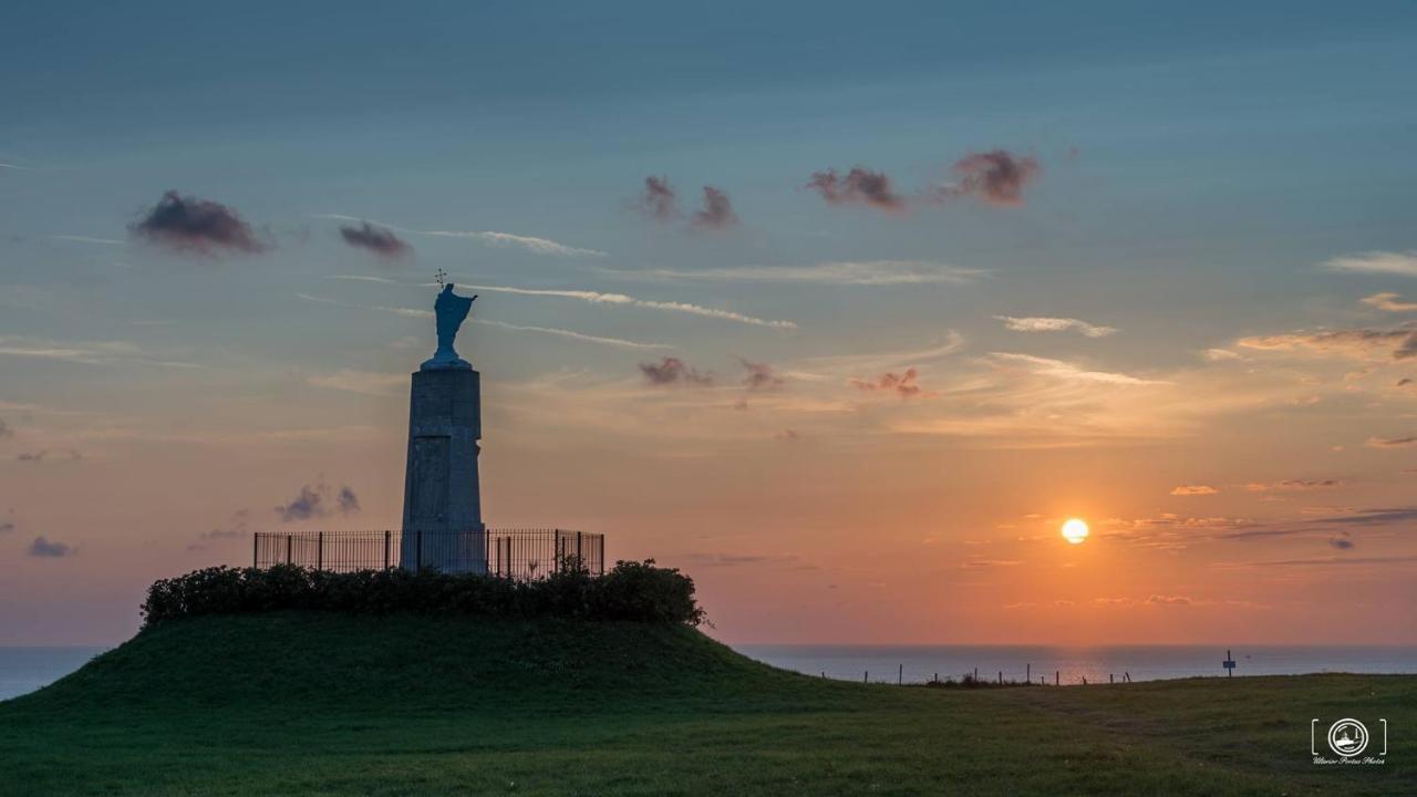 La Verriere. Les Locations Isahora C'Est Aussi Plusieurs Appart' De Standing A 2 Pas Du Chateau D'Eu, Des Falaises Du Treport, De Mers Les Bains Et Aux Portes De La Baie De Somme Eu (Seine-Maritime) Exteriör bild
