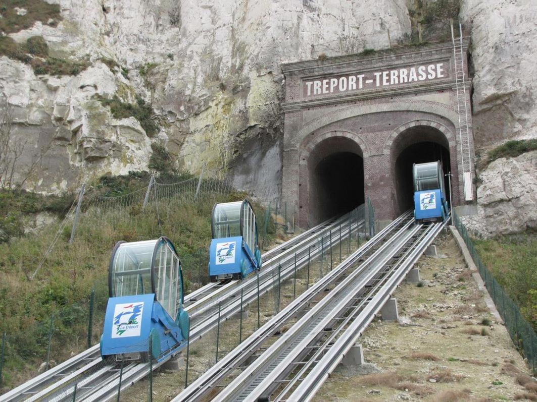 La Verriere. Les Locations Isahora C'Est Aussi Plusieurs Appart' De Standing A 2 Pas Du Chateau D'Eu, Des Falaises Du Treport, De Mers Les Bains Et Aux Portes De La Baie De Somme Eu (Seine-Maritime) Exteriör bild