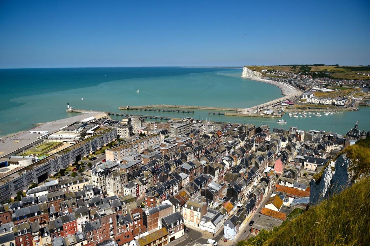 La Verriere. Les Locations Isahora C'Est Aussi Plusieurs Appart' De Standing A 2 Pas Du Chateau D'Eu, Des Falaises Du Treport, De Mers Les Bains Et Aux Portes De La Baie De Somme Eu (Seine-Maritime) Exteriör bild