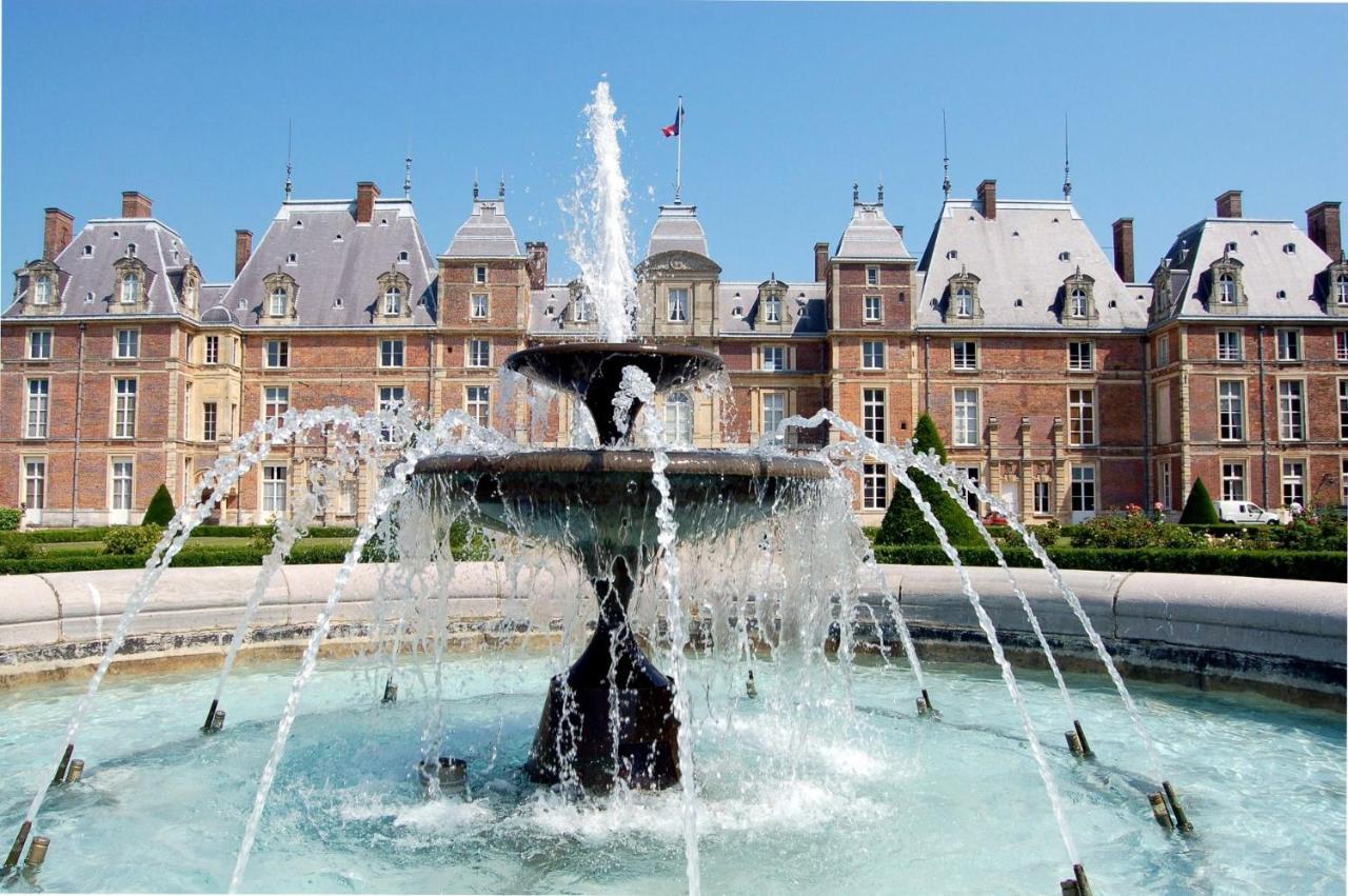 La Verriere. Les Locations Isahora C'Est Aussi Plusieurs Appart' De Standing A 2 Pas Du Chateau D'Eu, Des Falaises Du Treport, De Mers Les Bains Et Aux Portes De La Baie De Somme Eu (Seine-Maritime) Exteriör bild